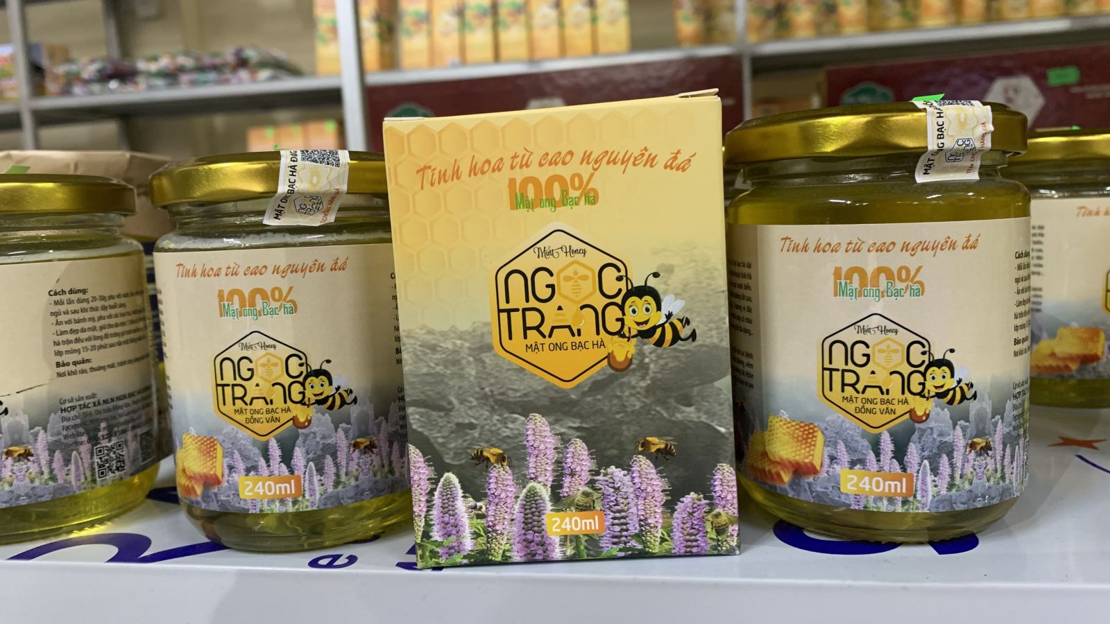 Mật ong bạc hà thương hiệu 240ml