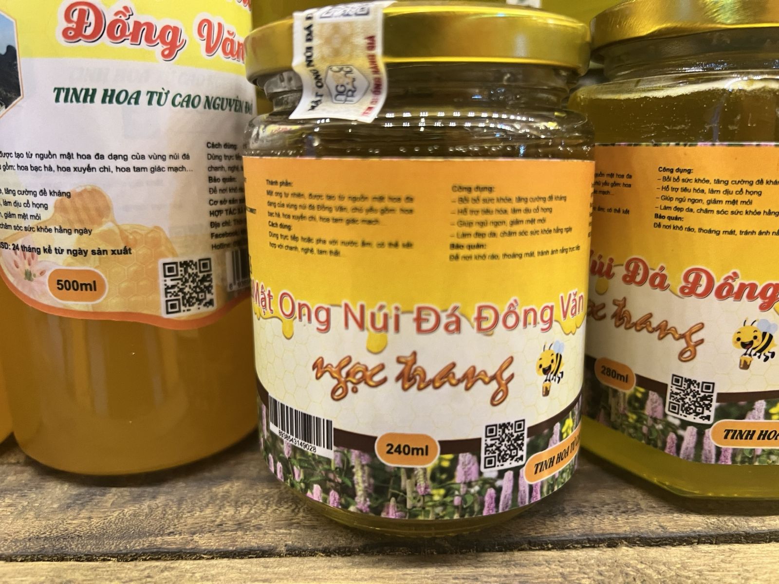 Mật ong Ngọc Trang thương hiệu 240ml