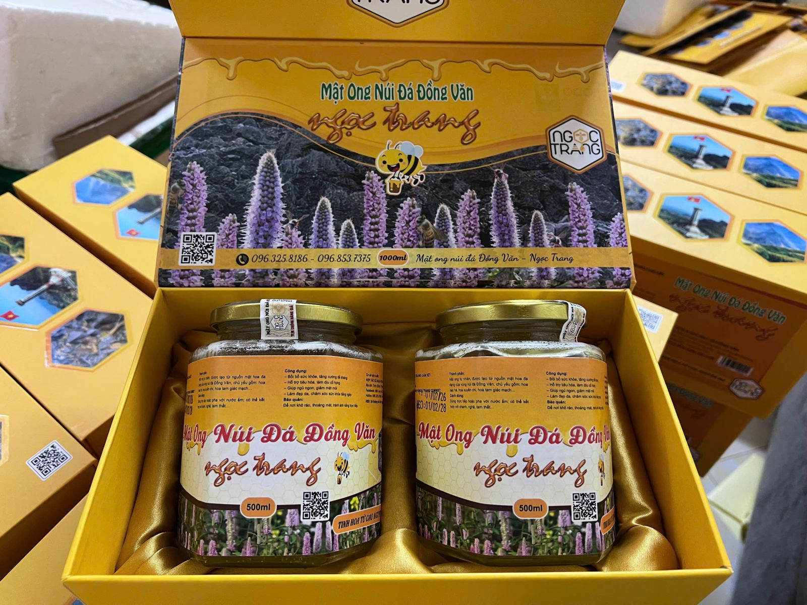 Mật ong núi đá đặc biệt hộp thuỷ tinh  1000ml