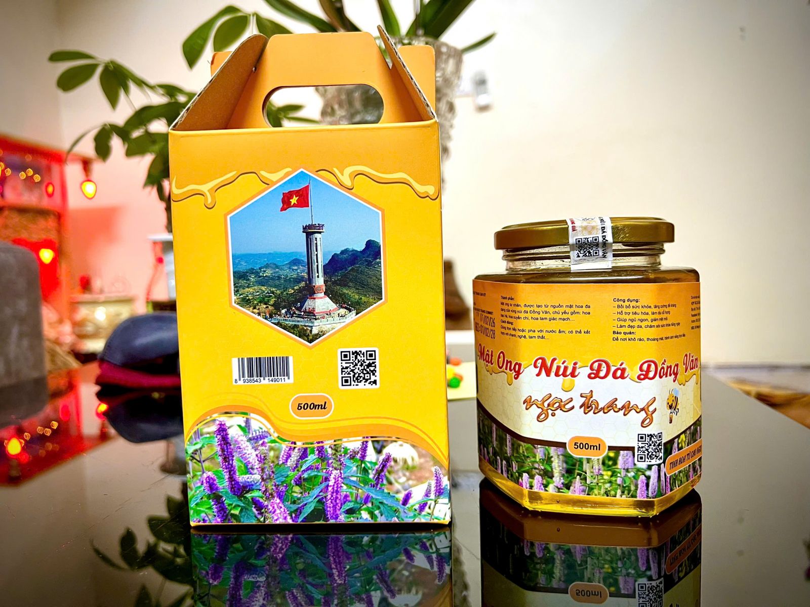 Mật ong núi đá Đồng Văn Ngọc Trang 500ml