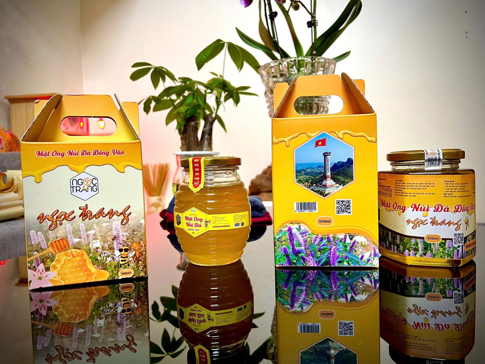 Mật ong núi đá Đồng Văn Ngọc Trang 500ml